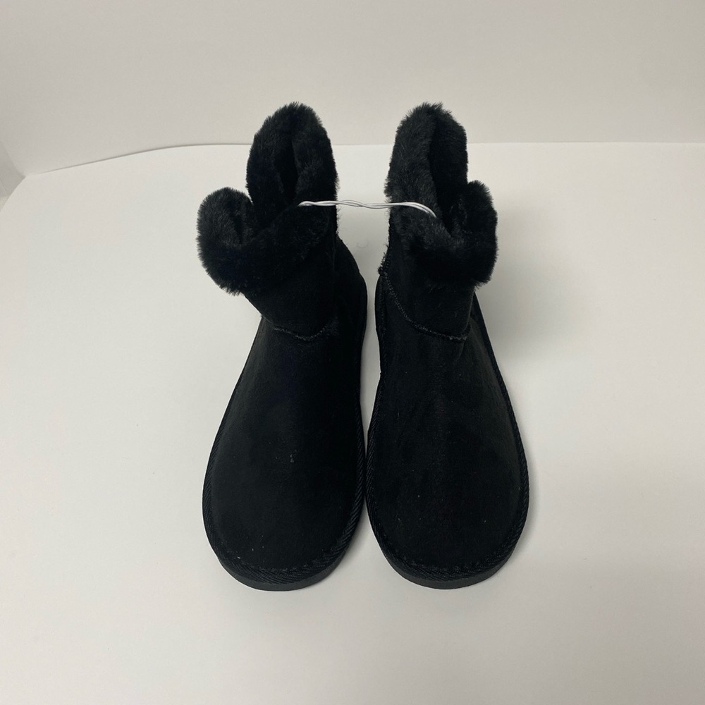 Kinetic Energy Black Fur Lined Boots Size 6